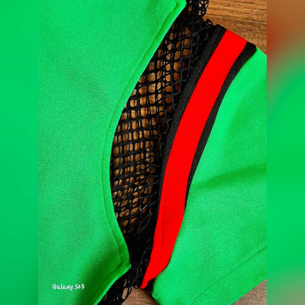 Italian Designer Top - Picture 3 of 9